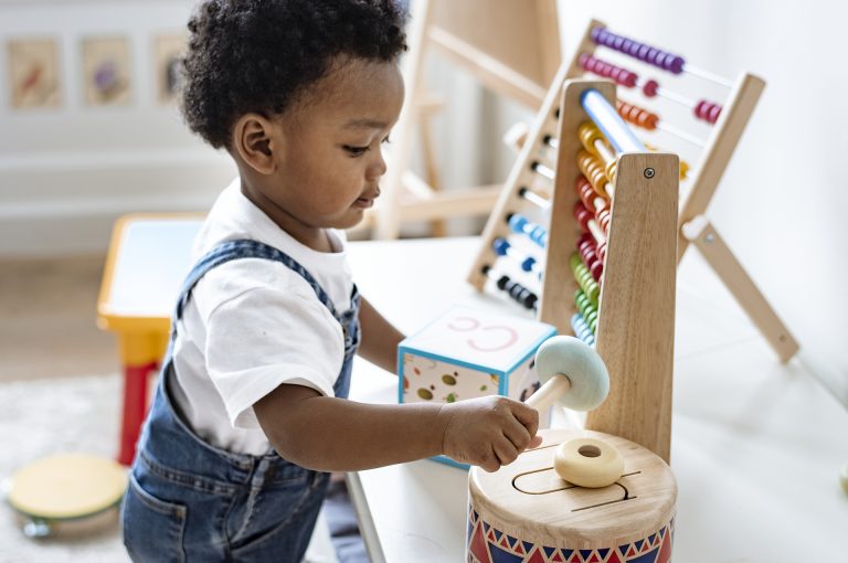enfant jeux micro creche monteux